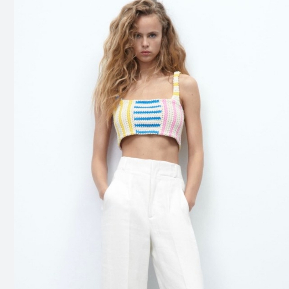 ๐๏ธ Zara Knitted Multicolor Top Runs Large - Picture 2 of 2